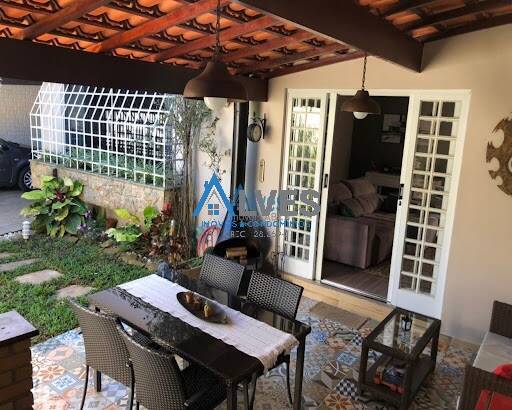 Casa à venda com 3 quartos, 220m² - Foto 20