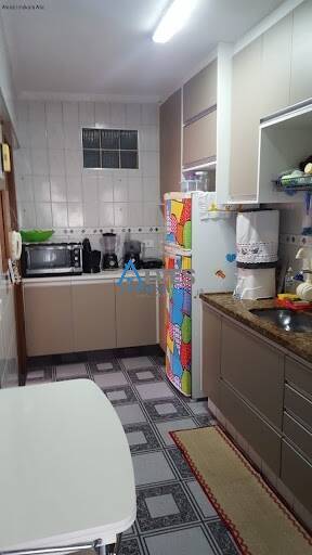 Apartamento à venda com 2 quartos, 64m² - Foto 10