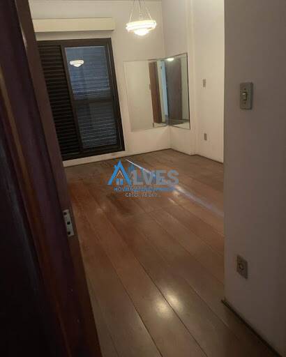 Apartamento à venda com 3 quartos, 120m² - Foto 9