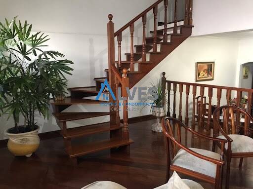 Sobrado à venda com 3 quartos, 171m² - Foto 1