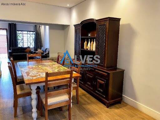 Casa à venda com 4 quartos, 204m² - Foto 16