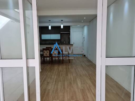 Apartamento à venda com 3 quartos, 130m² - Foto 1