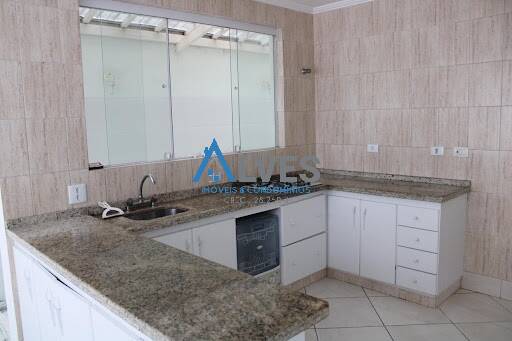 Sobrado à venda com 4 quartos, 200m² - Foto 24