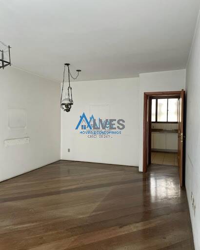 Apartamento à venda com 3 quartos, 120m² - Foto 8