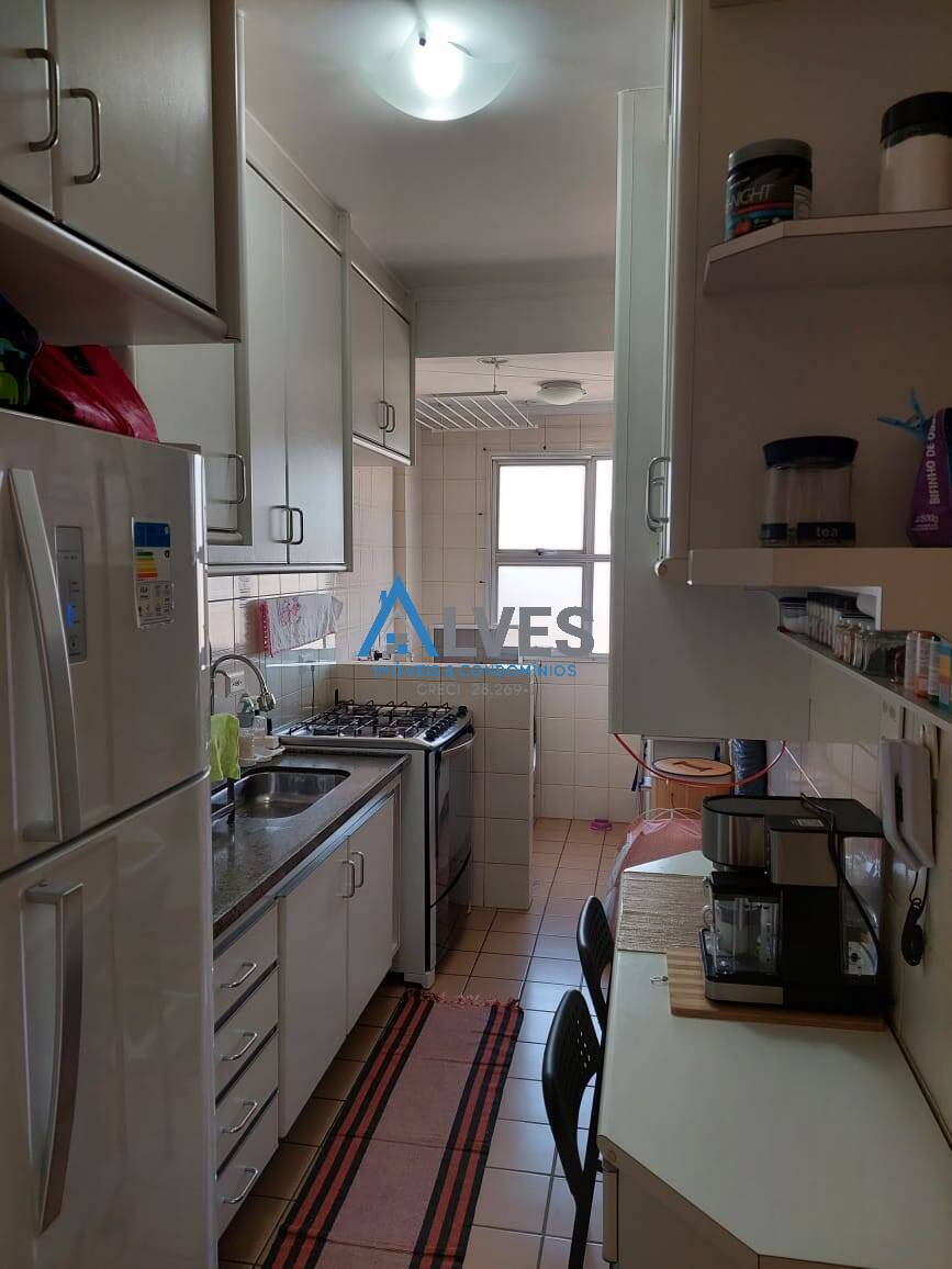 Apartamento à venda com 2 quartos, 56m² - Foto 19