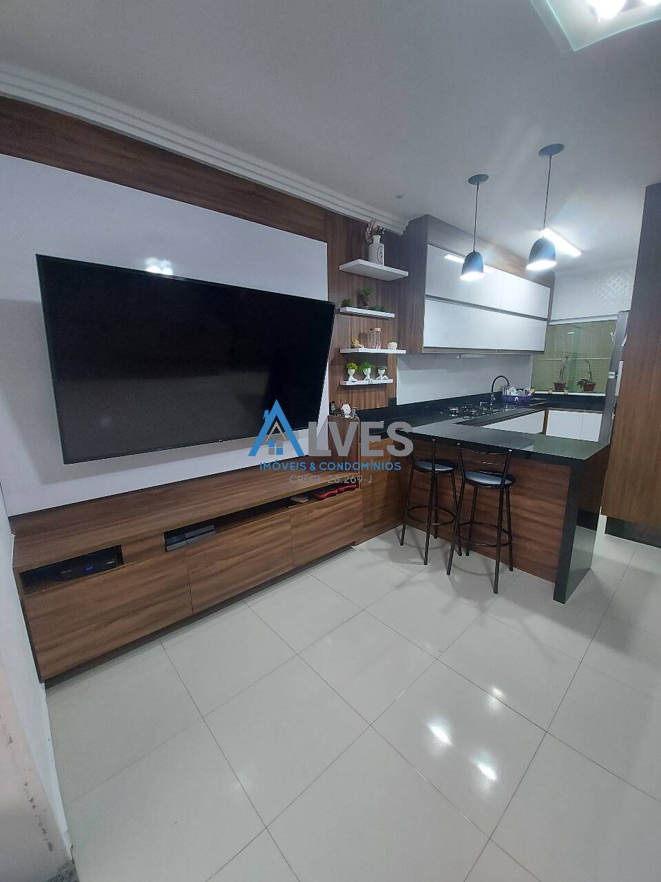 Casa à venda com 2 quartos, 115m² - Foto 4