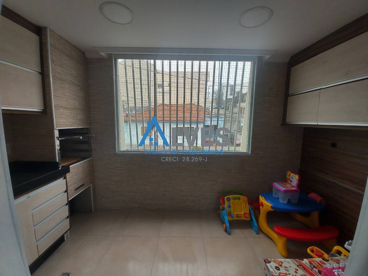 Casa à venda com 2 quartos, 115m² - Foto 3