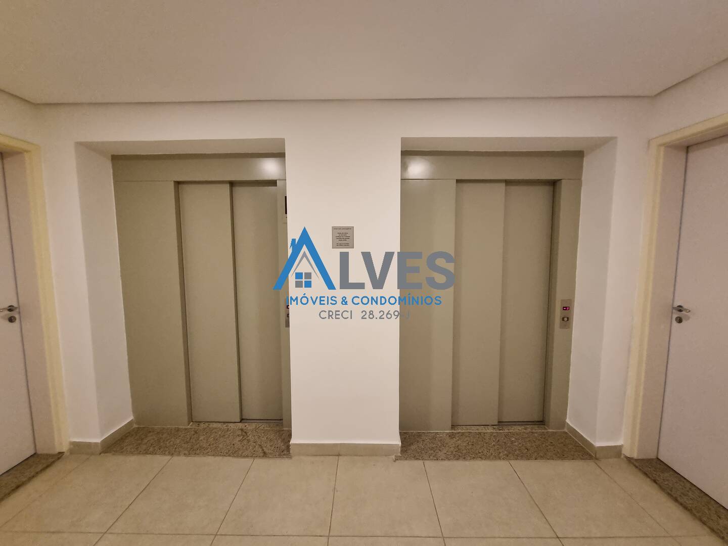 Apartamento à venda com 2 quartos, 66m² - Foto 22