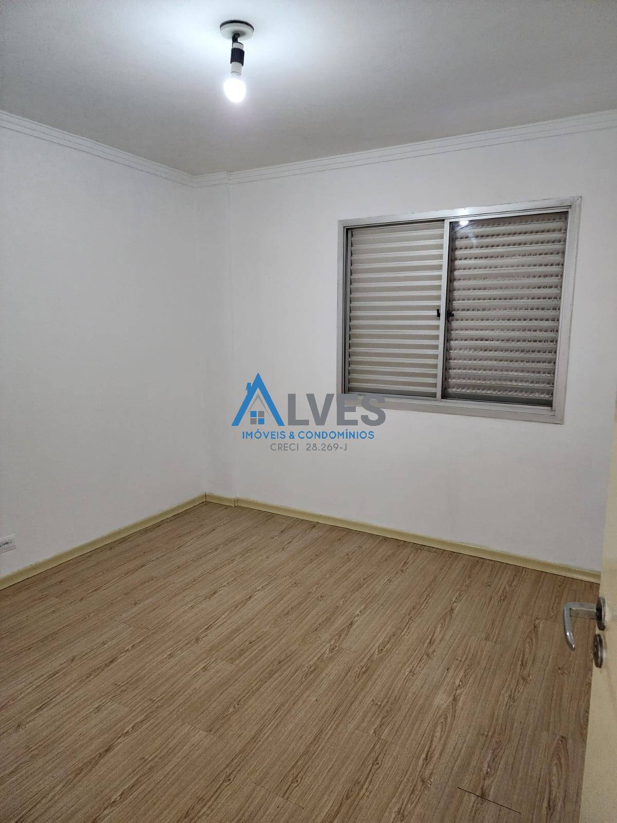 Apartamento à venda com 2 quartos, 70m² - Foto 8