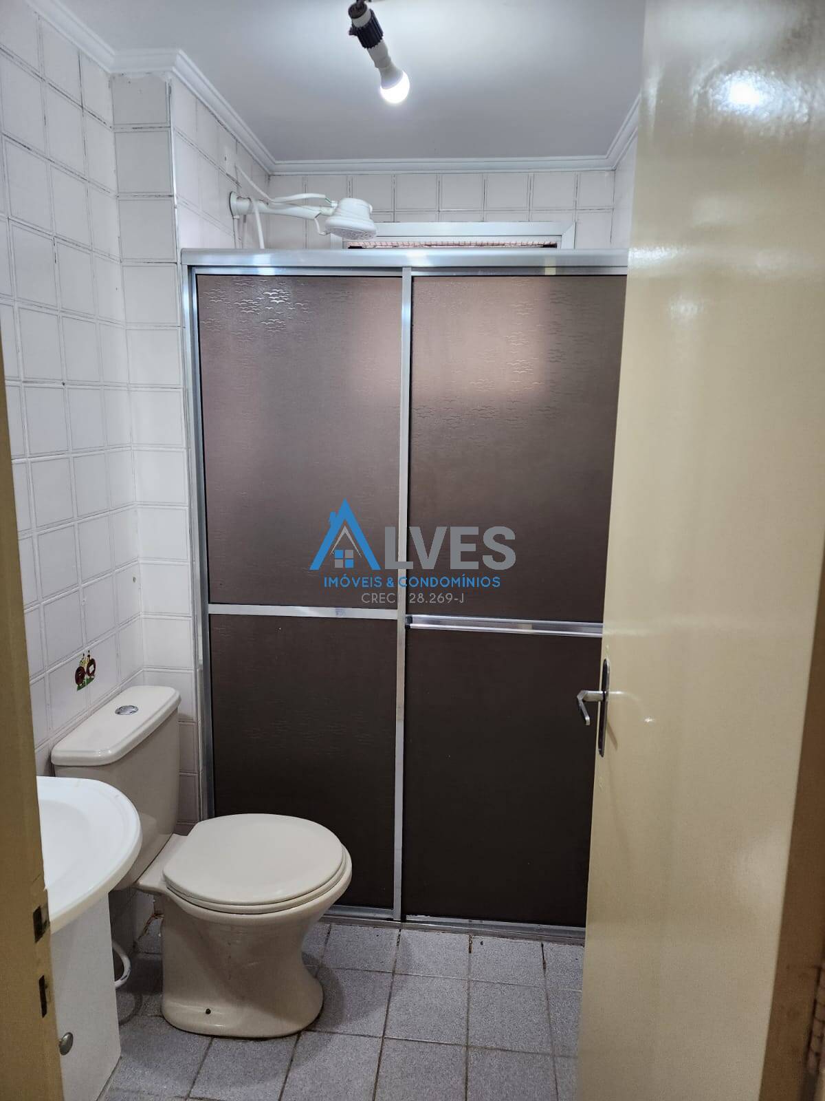 Apartamento à venda com 2 quartos, 70m² - Foto 12