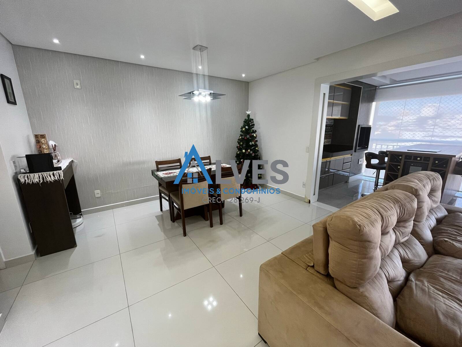 Apartamento à venda com 4 quartos, 155m² - Foto 9