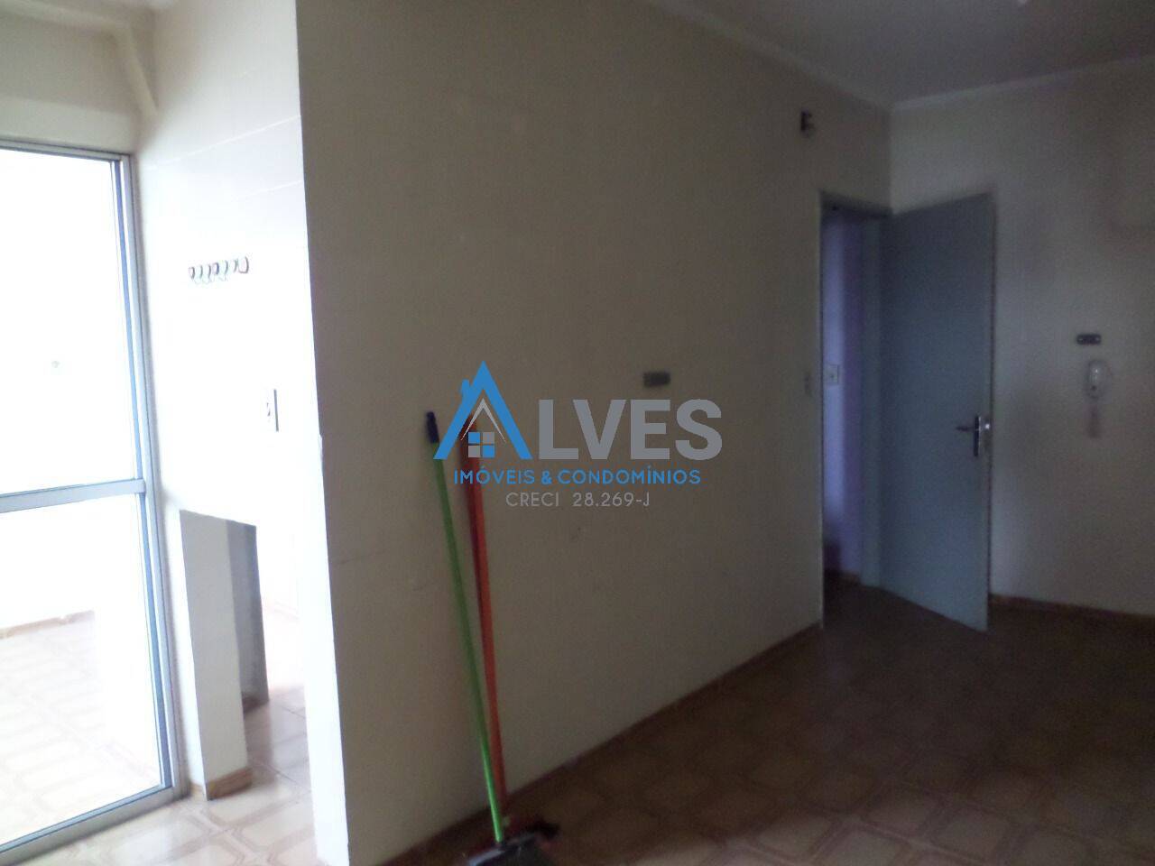 Apartamento à venda com 3 quartos, 114m² - Foto 2