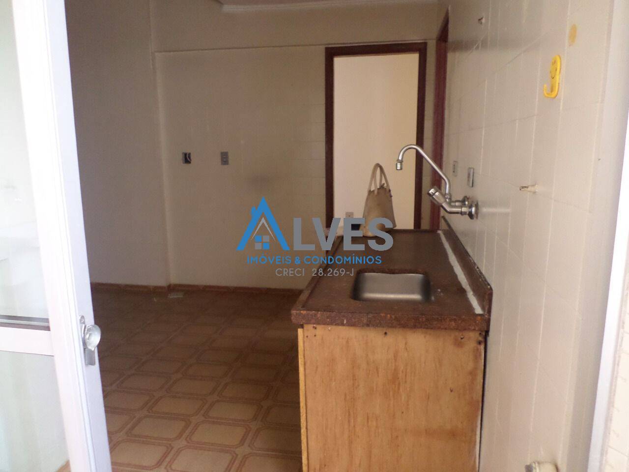 Apartamento à venda com 3 quartos, 114m² - Foto 12