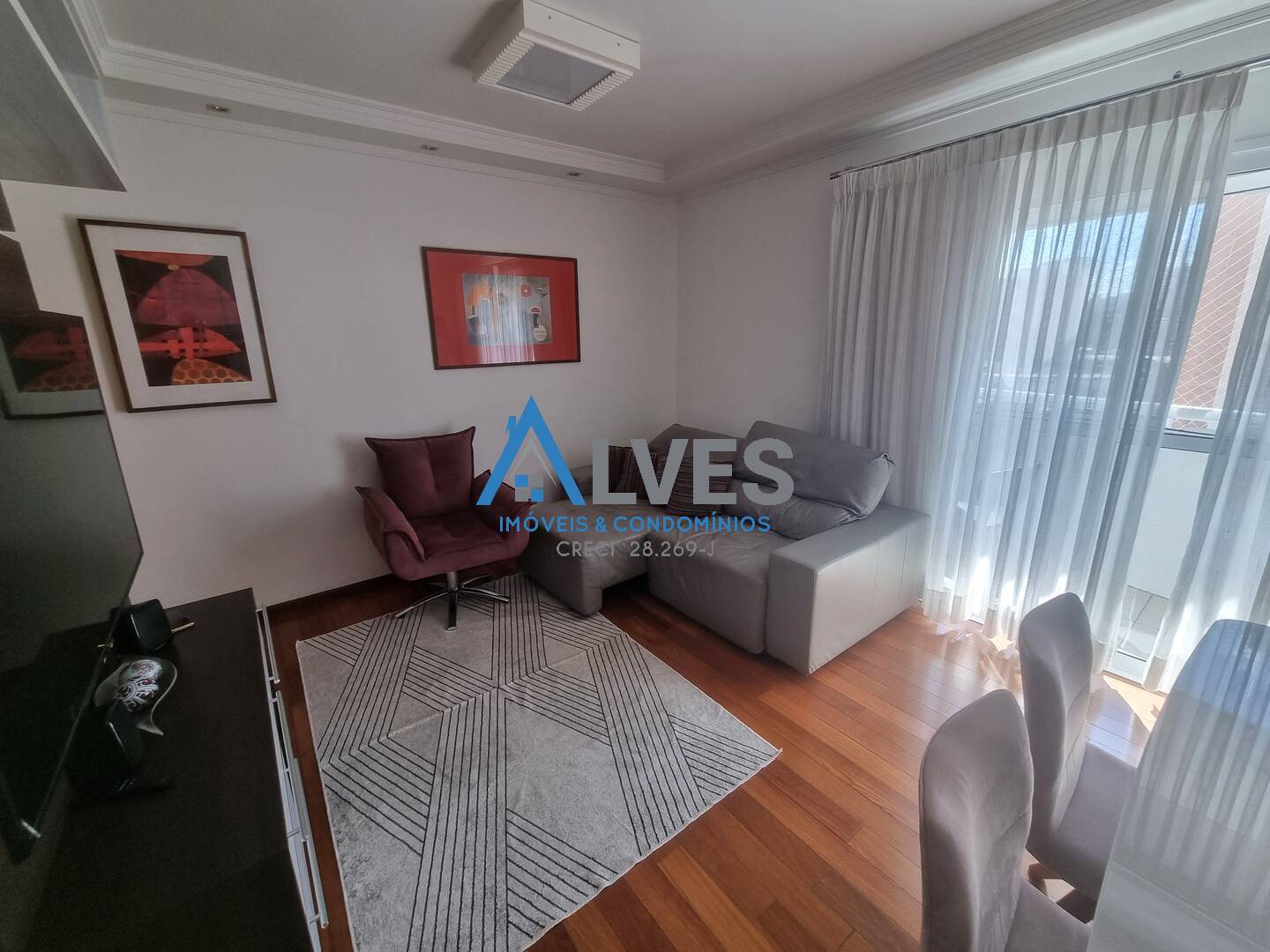 Apartamento à venda com 3 quartos, 110m² - Foto 3