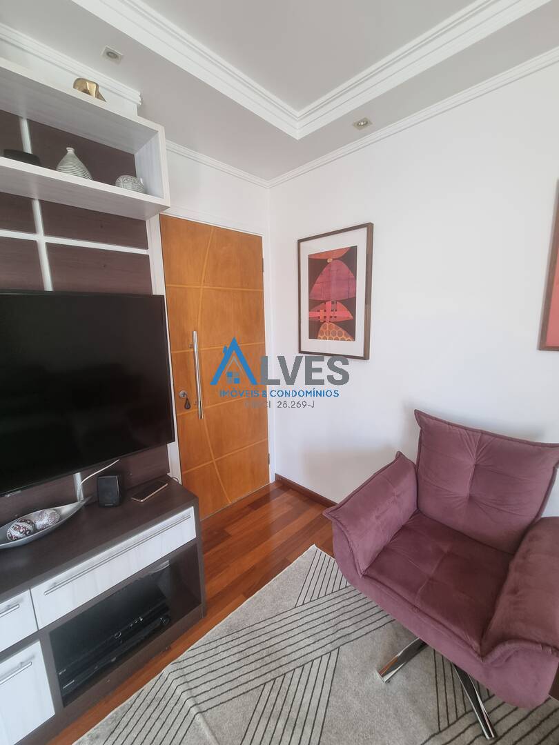 Apartamento à venda com 3 quartos, 110m² - Foto 4