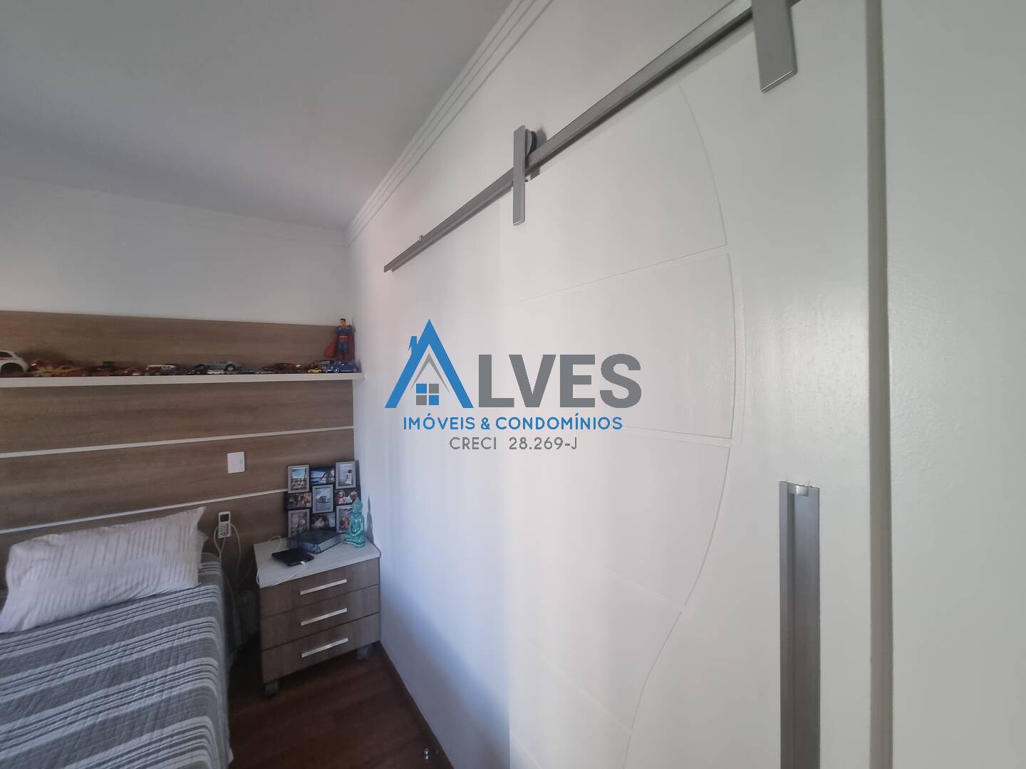 Apartamento à venda com 3 quartos, 110m² - Foto 8