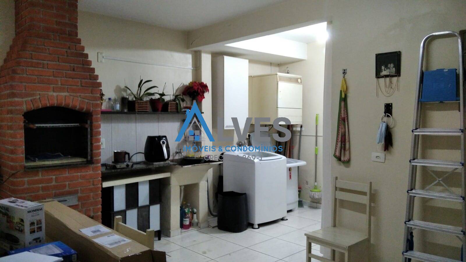 Casa à venda com 3 quartos, 250m² - Foto 13