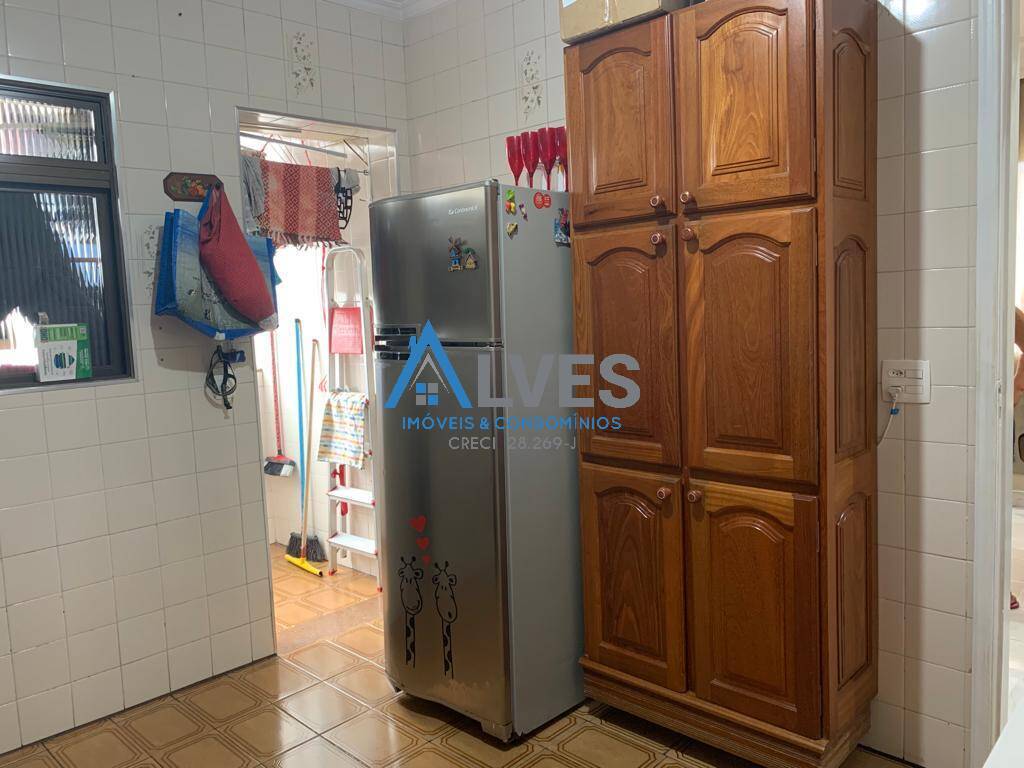 Apartamento à venda com 2 quartos, 70m² - Foto 7