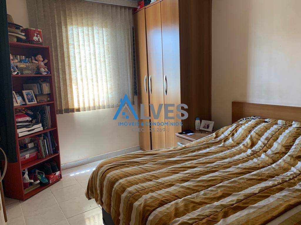 Apartamento à venda com 2 quartos, 70m² - Foto 12