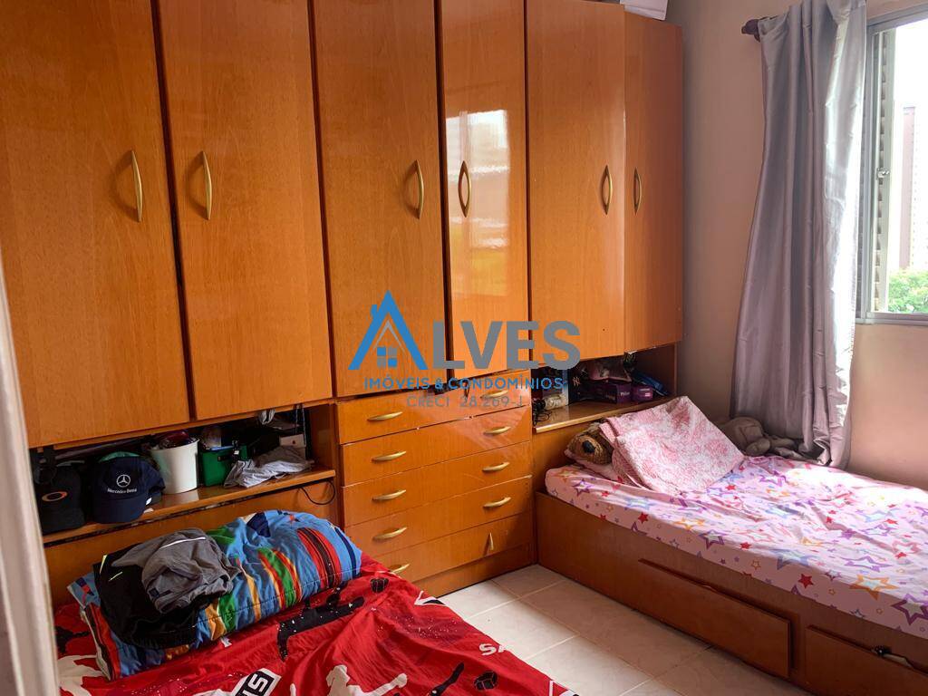 Apartamento à venda com 2 quartos, 70m² - Foto 9