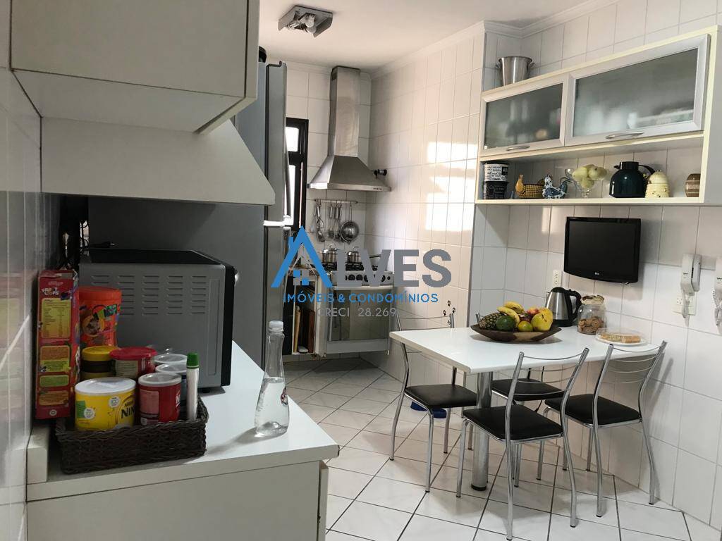 Apartamento à venda com 3 quartos, 130m² - Foto 20