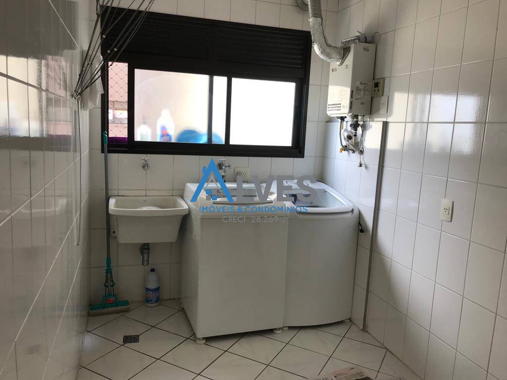 Apartamento à venda com 3 quartos, 130m² - Foto 18