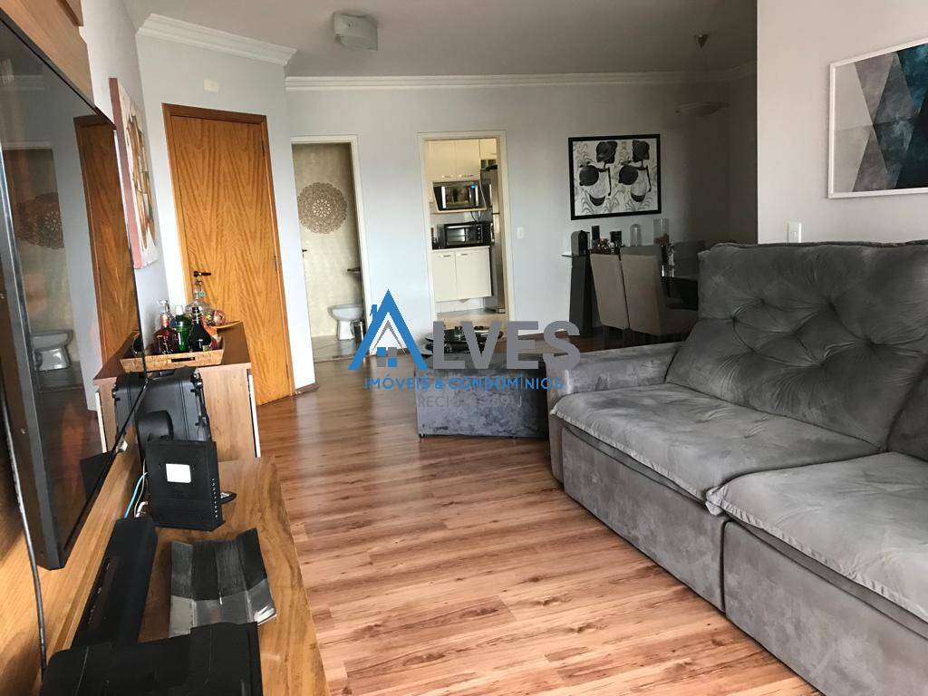 Apartamento à venda com 3 quartos, 130m² - Foto 1