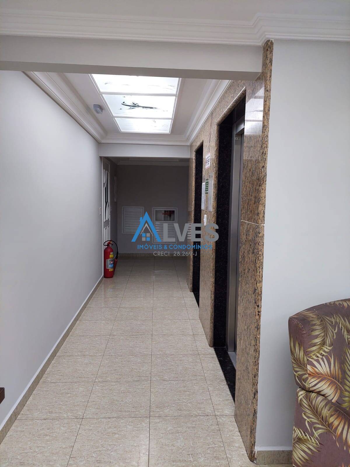 Apartamento à venda com 2 quartos, 63m² - Foto 28