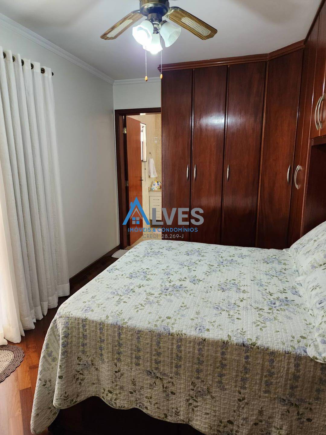 Casa à venda com 3 quartos, 202m² - Foto 16