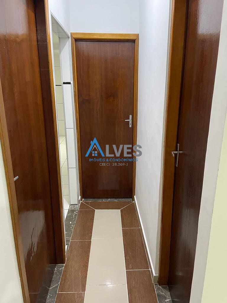 Casa à venda com 4 quartos, 63m² - Foto 11