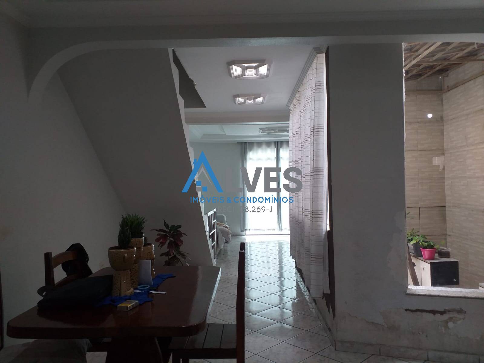 Casa à venda com 3 quartos, 297m² - Foto 8