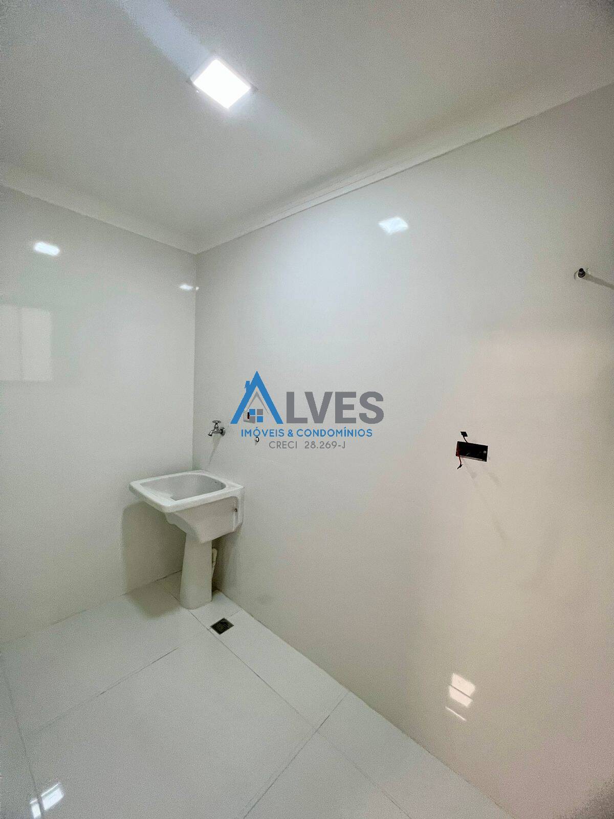 Apartamento à venda com 2 quartos, 61m² - Foto 9