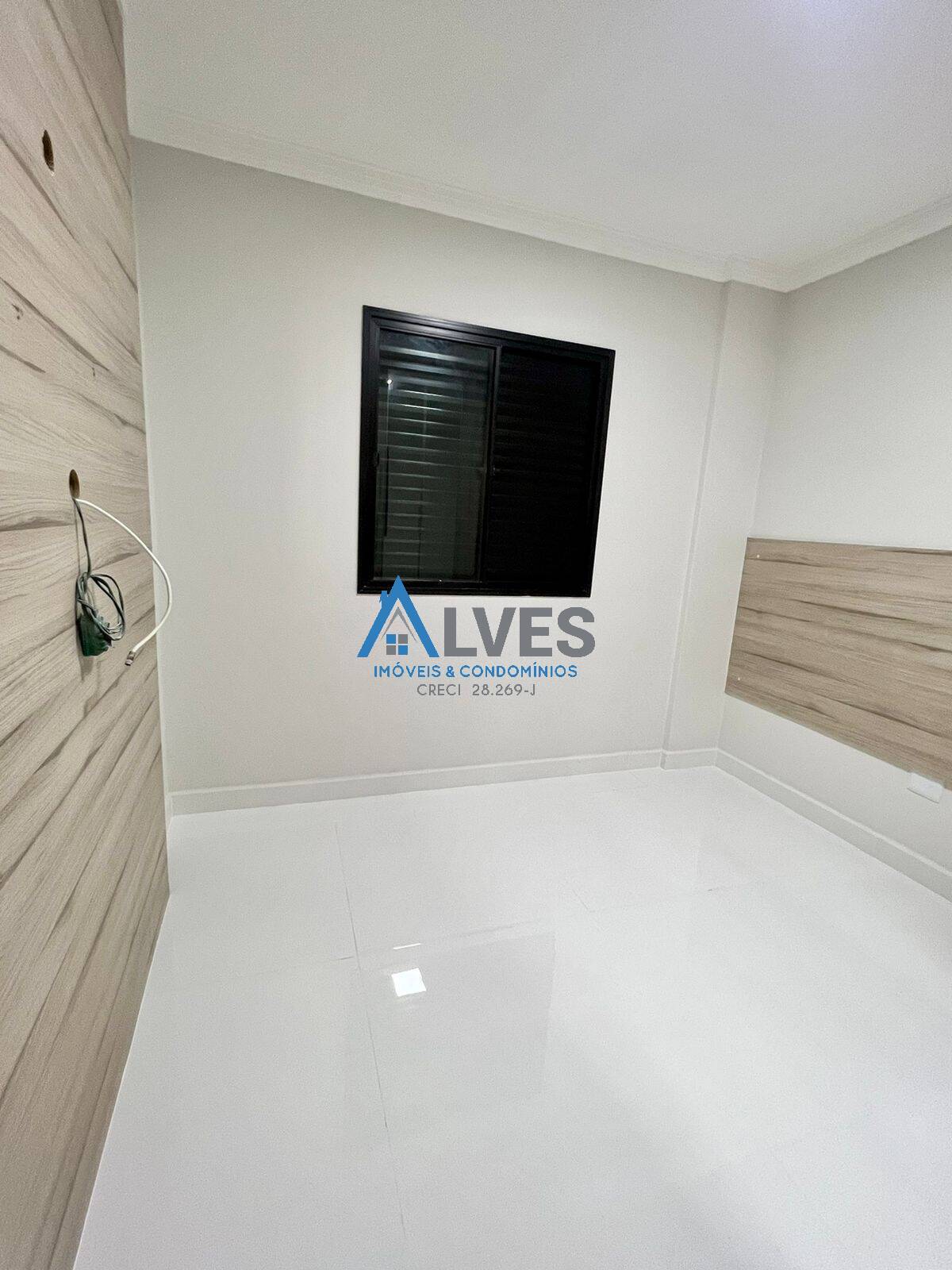 Apartamento à venda com 2 quartos, 61m² - Foto 13