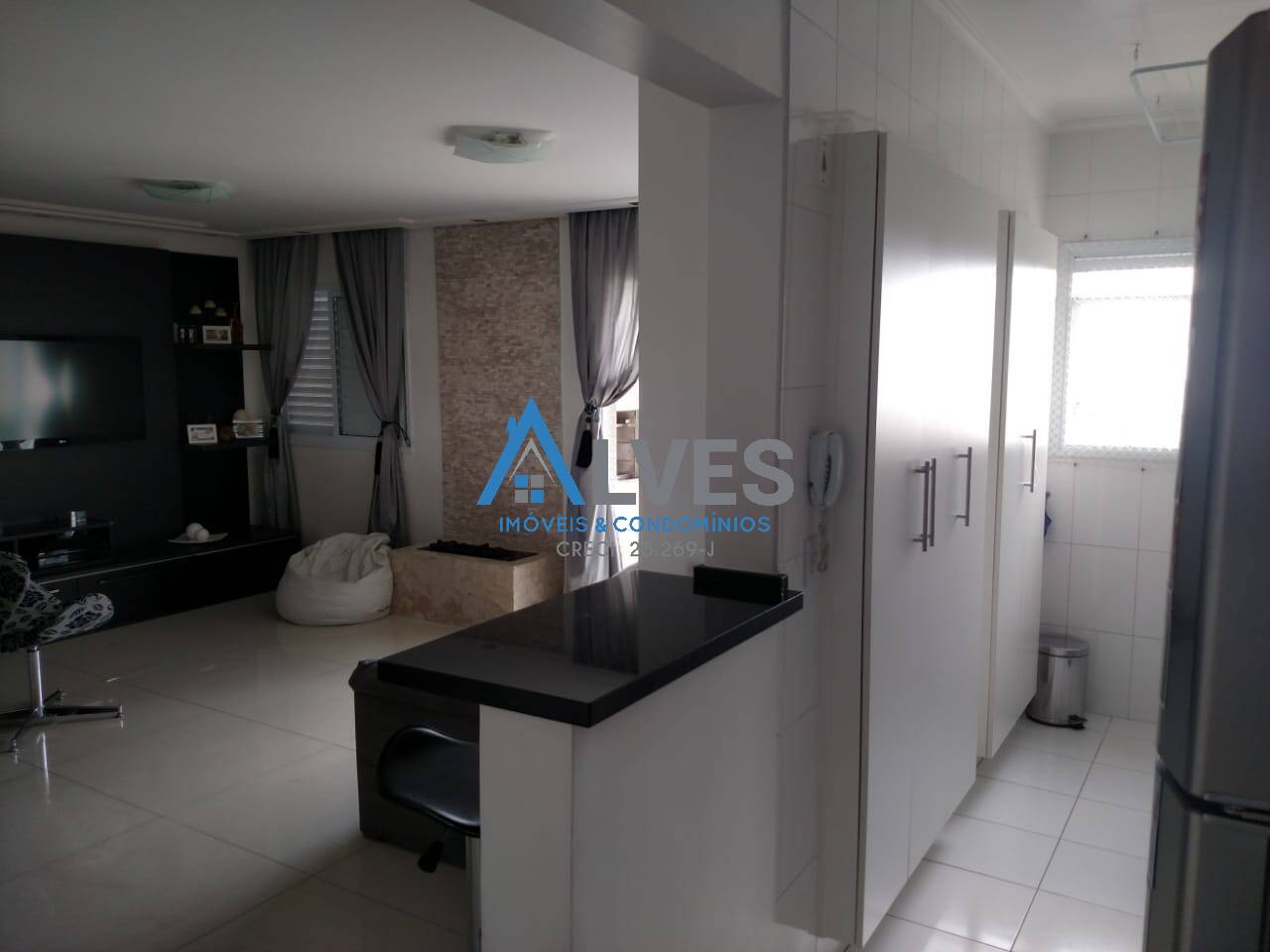 Apartamento à venda com 2 quartos, 84m² - Foto 1