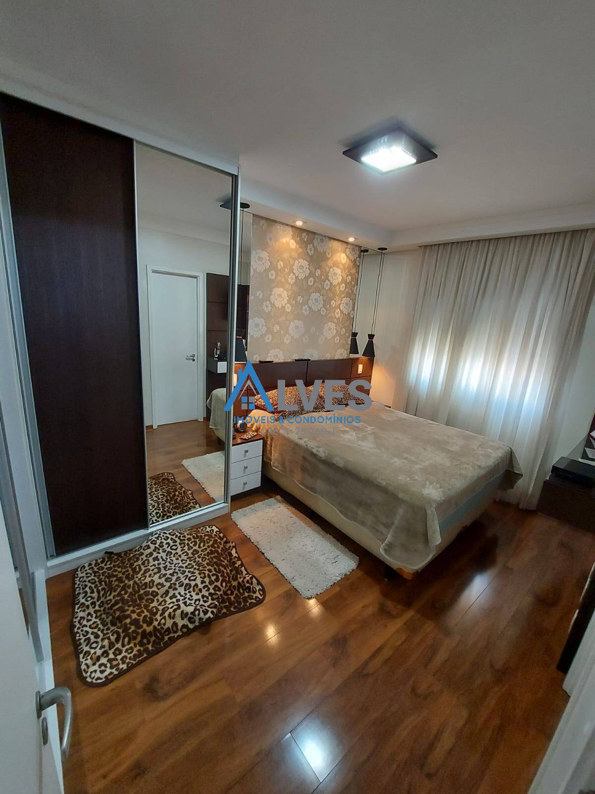 Apartamento à venda com 4 quartos, 139m² - Foto 13