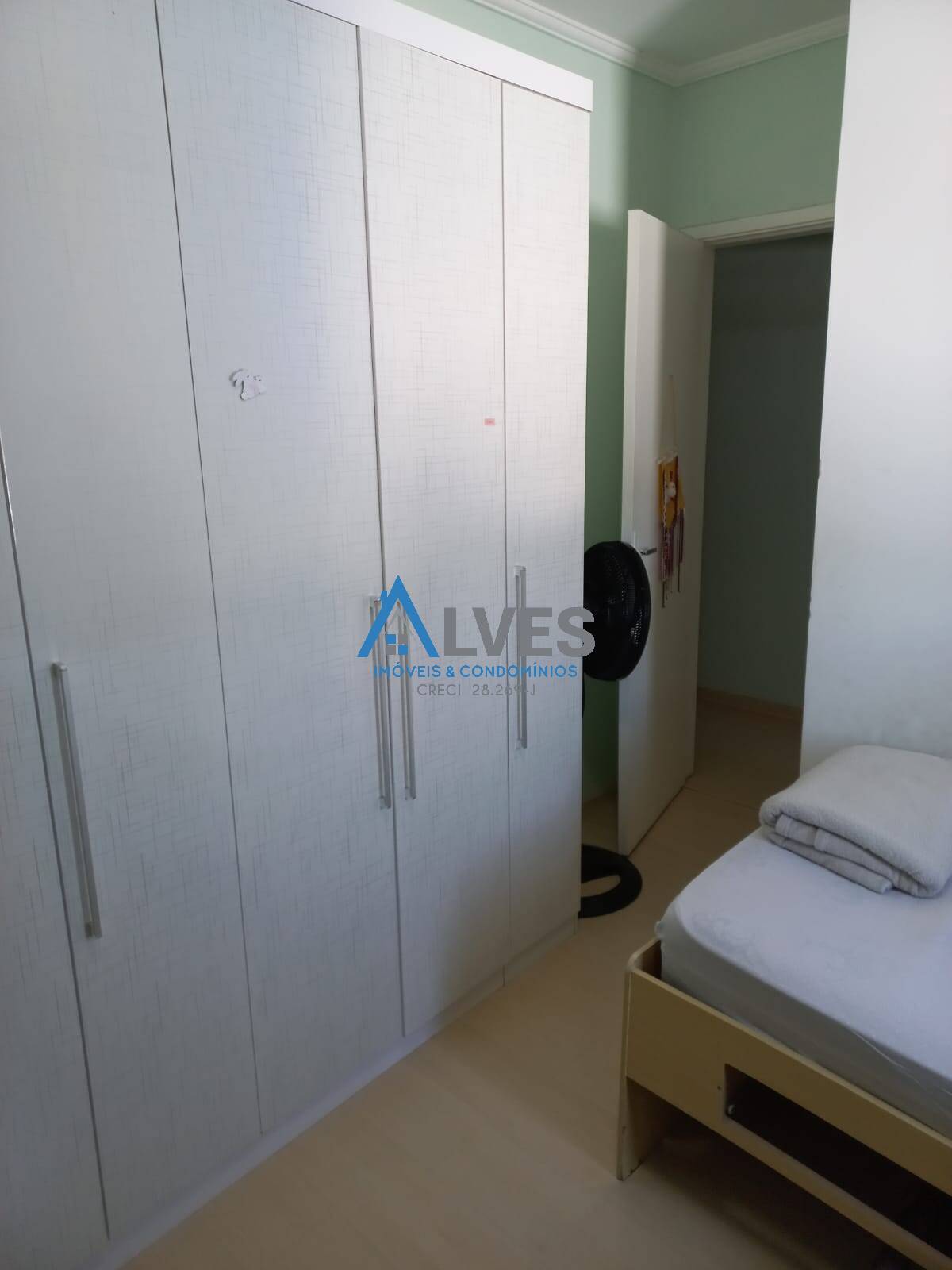 Apartamento à venda com 2 quartos, 64m² - Foto 18