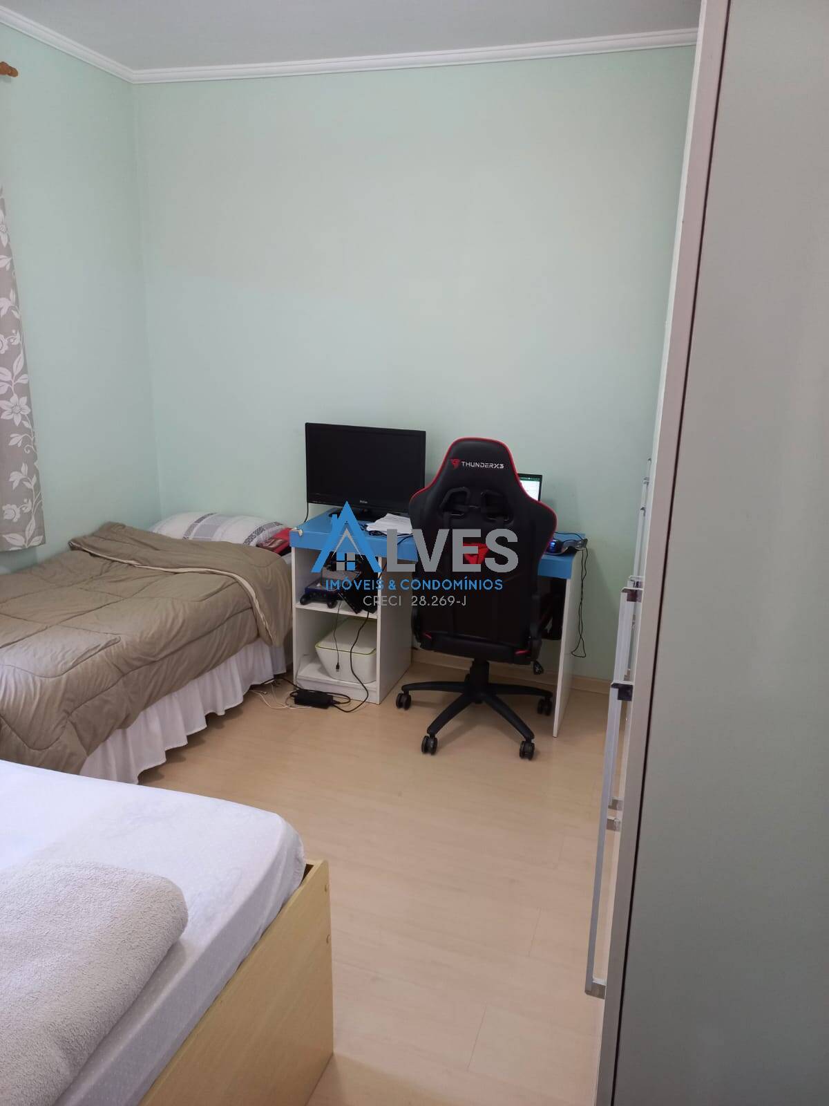 Apartamento à venda com 2 quartos, 64m² - Foto 22