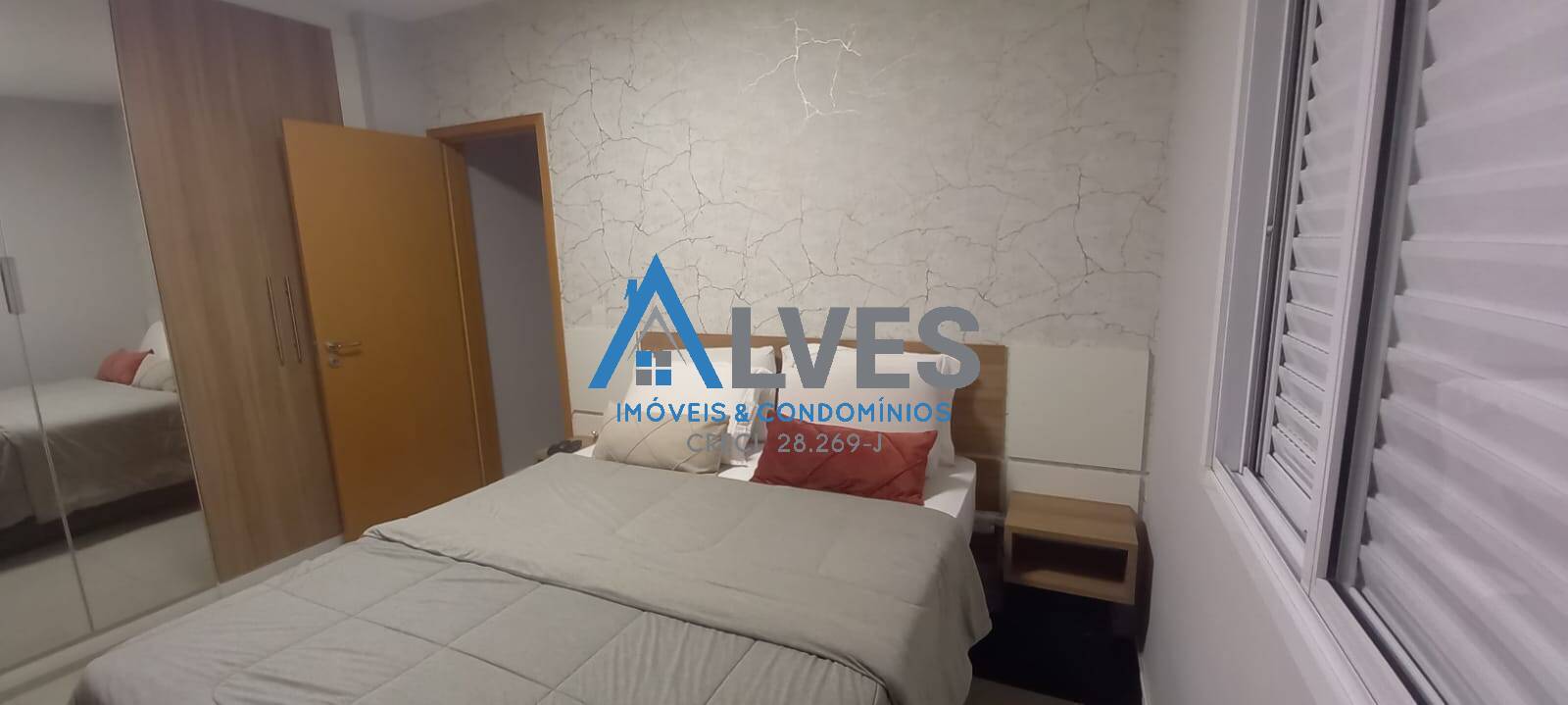 Apartamento à venda com 2 quartos, 55m² - Foto 15