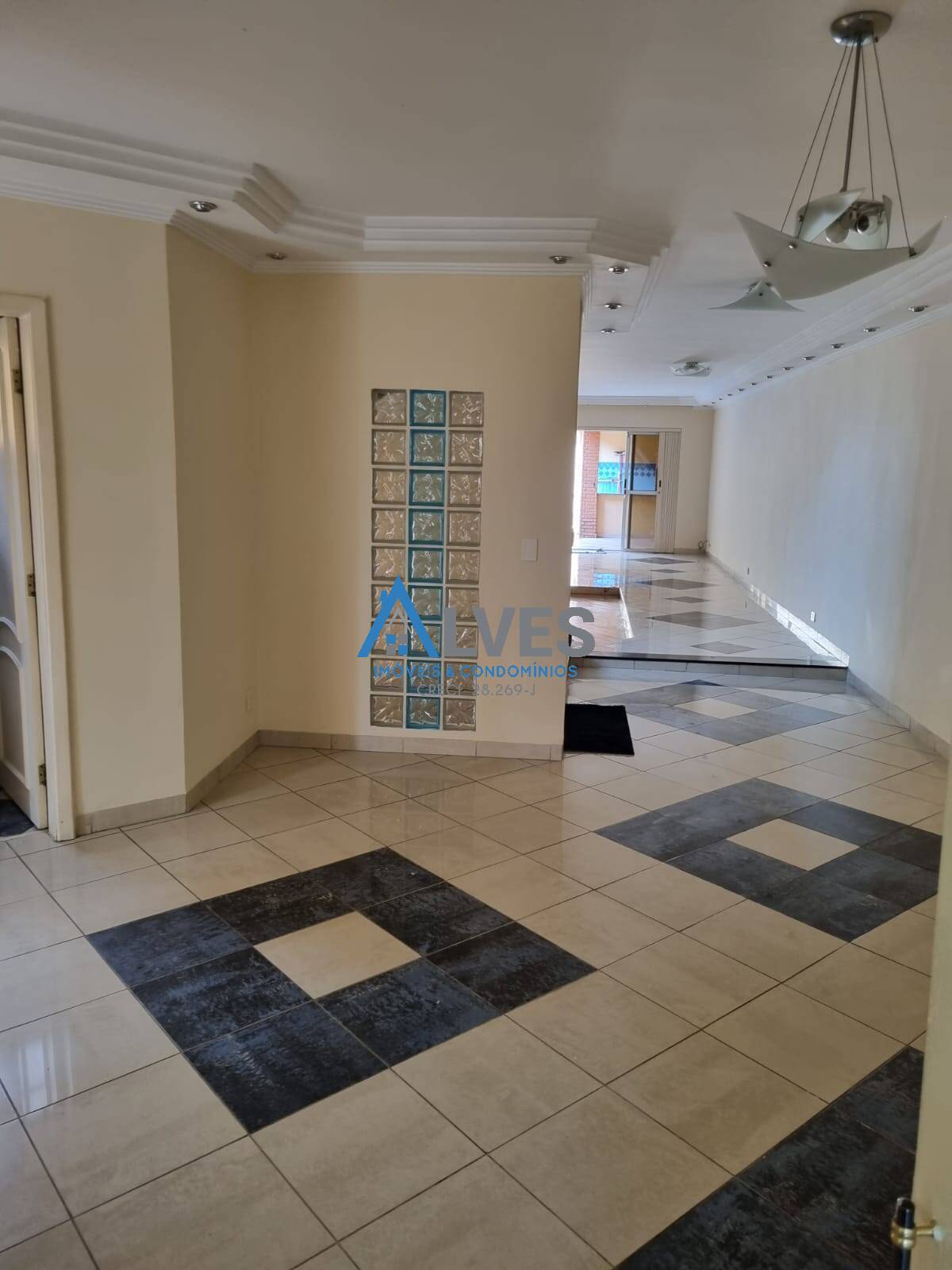 Casa à venda com 3 quartos, 450m² - Foto 13