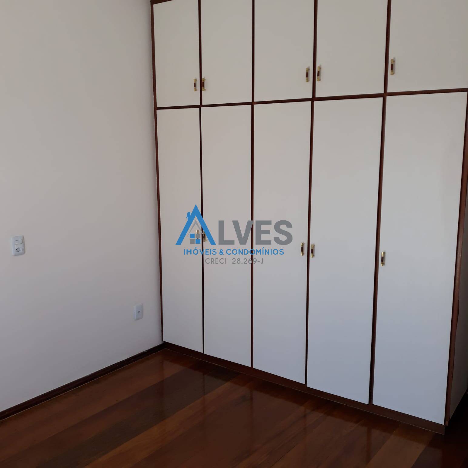 Sobrado à venda com 3 quartos, 234m² - Foto 17