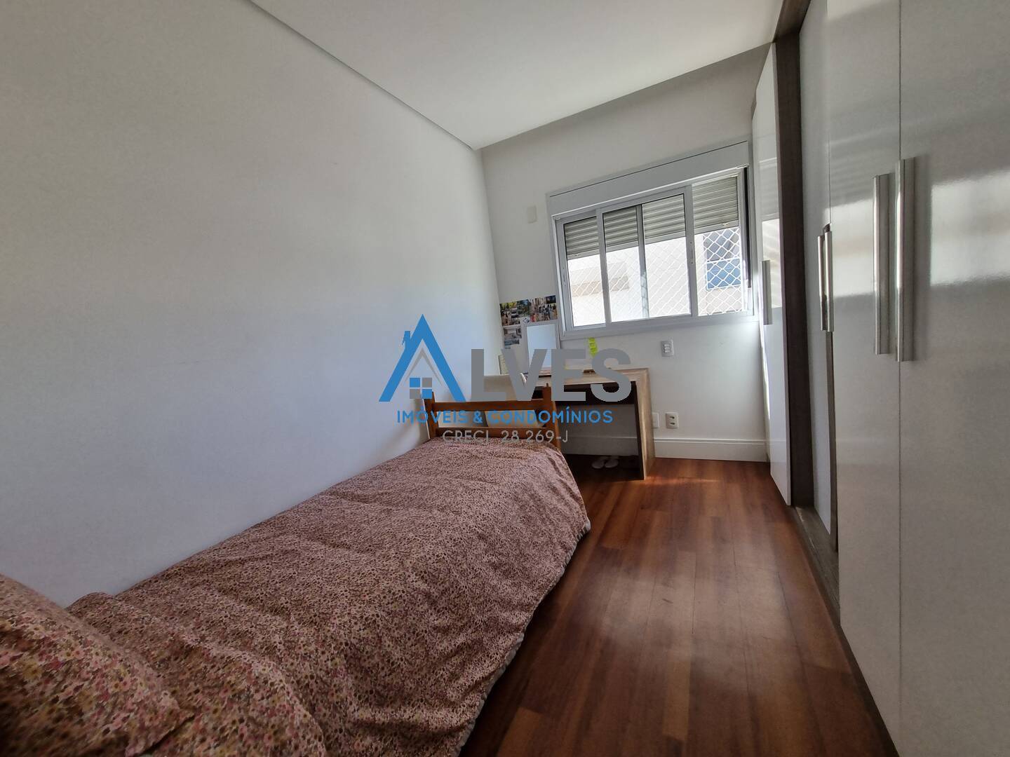 Apartamento à venda com 3 quartos, 94m² - Foto 32