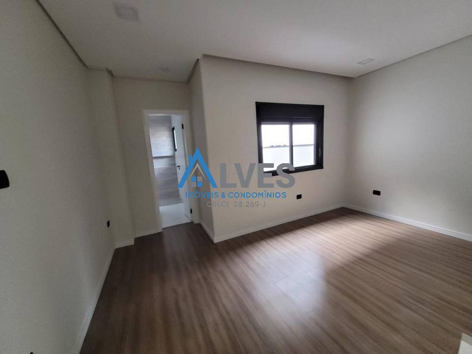 Casa à venda com 3 quartos, 170m² - Foto 8