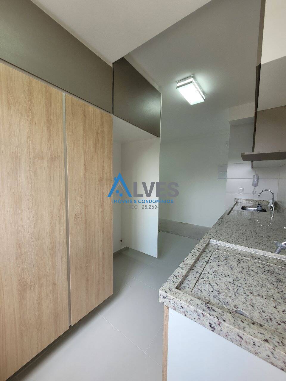 Apartamento à venda com 2 quartos, 55m² - Foto 9