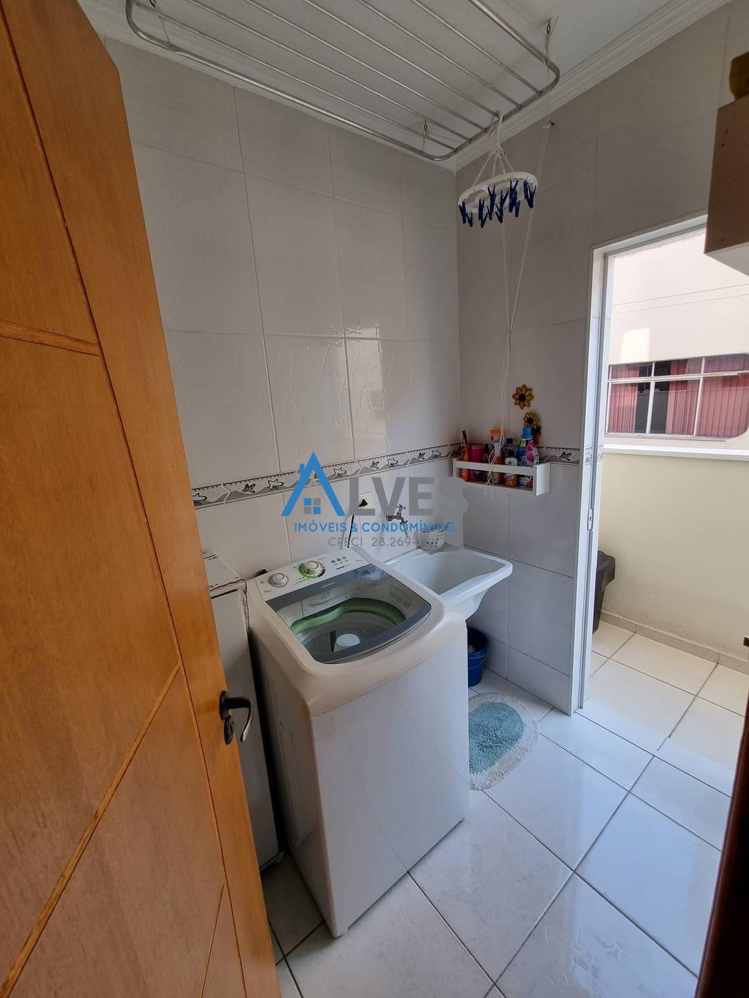 Casa à venda com 3 quartos, 178m² - Foto 13