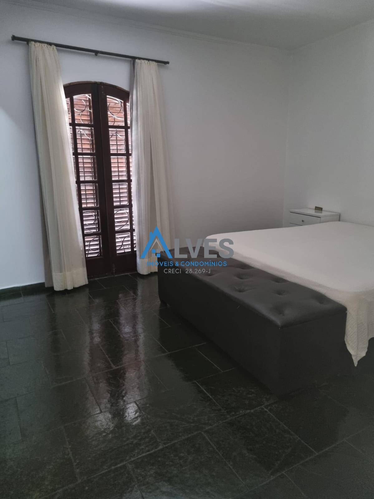 Casa à venda com 3 quartos, 206m² - Foto 15