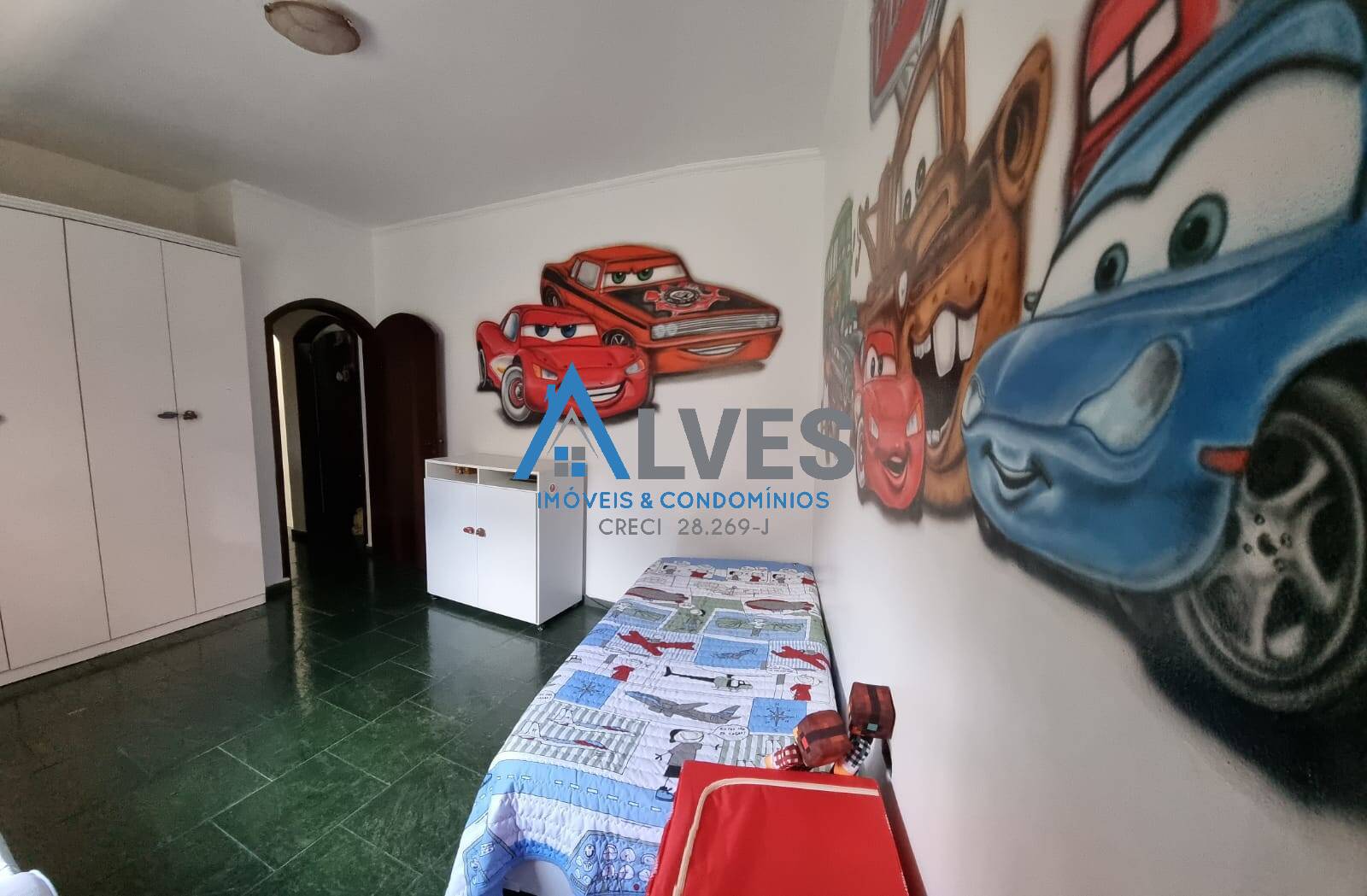 Casa à venda com 3 quartos, 206m² - Foto 25