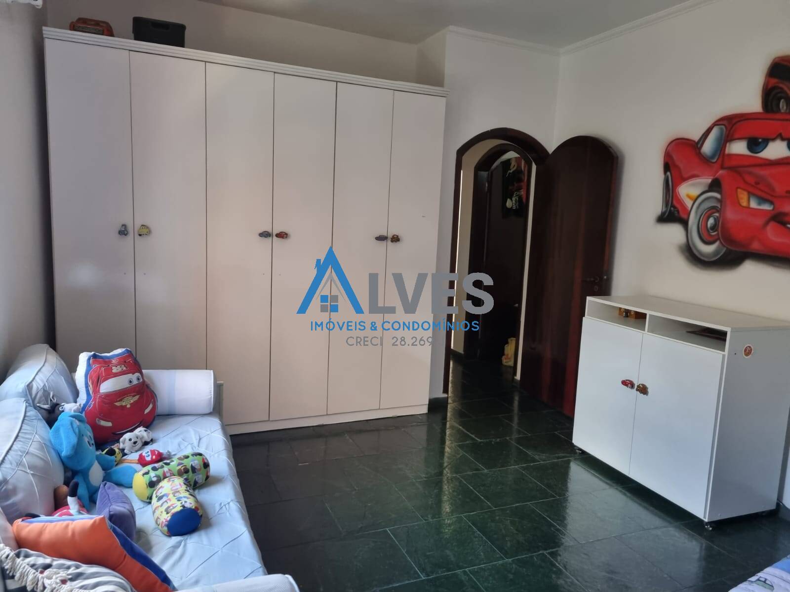 Casa à venda com 3 quartos, 206m² - Foto 26