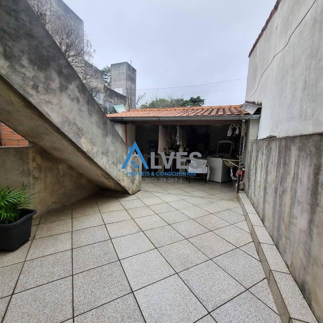 Casa à venda com 4 quartos, 229m² - Foto 20