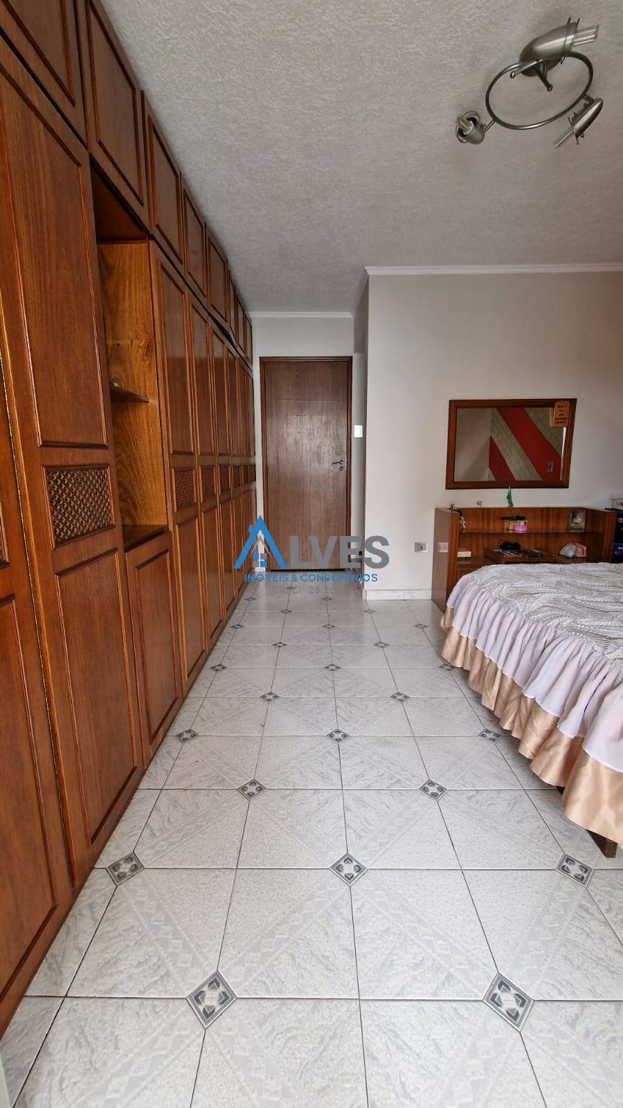 Casa à venda com 3 quartos, 258m² - Foto 14