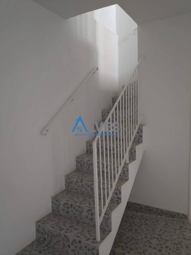 Casa à venda com 4 quartos, 200m² - Foto 20